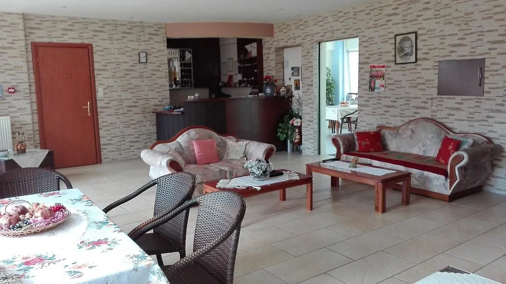 Familia Hotel Loutra Volvis